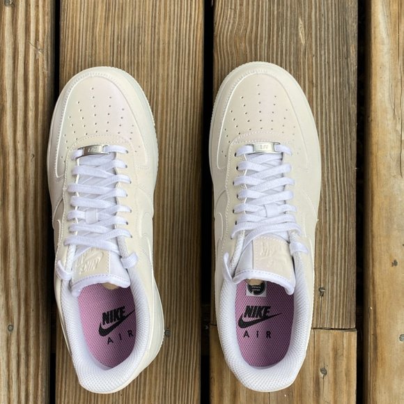 Air Force 1 - Picture 2 of 4